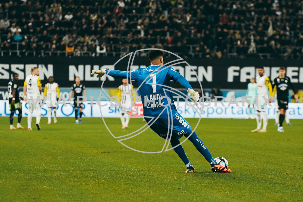LASK Linz - SK STURM GRAZ | LINZ,AUSTRIA,05.NOV.23 - ADMIRAL BUNDESLIGA, LASK LINZ - SK STURM GRAZ, Image shows: Tobias Lawal (LASK).
Photo: Sportmediapics.com/ Andreas Willdoner