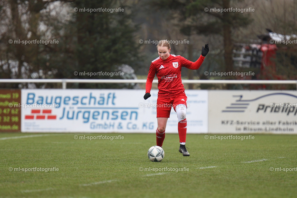 Fußball I Frauen I Saison 2025/2026 I Oberliga Schleswig-Holstein I 14. Spieltag I SV Frisia 03 Risum-Lindholm - SV Wahlstedt | ml-sportfotografie - Realisiert mit Pictrs.com