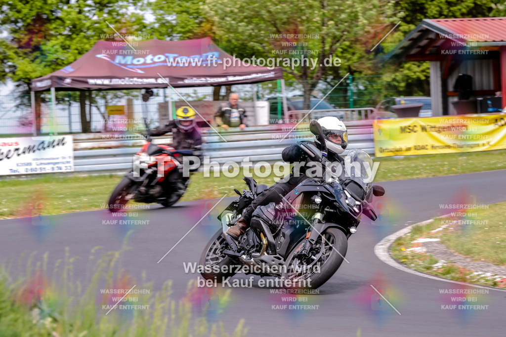 MotoTeamVBK-20869 | Hier findet Ihr Bilder von Touristenfahrten auf der Nürburgring Nordschleife oder von anderen Veranstaltungen die ich besucht habe. Viel Spass beim Durch Schauen 