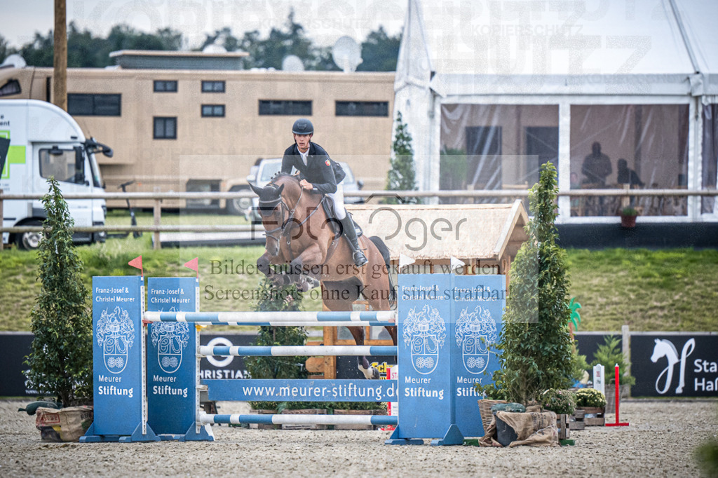 DOS_8653 | Entdecke hochwertige Reitturnierfotos von Foto Oger. Professionell, emotional und authentisch – jetzt Lieblingsmomente im Shop bestellen.Deutschlandweite Turnierfotografie. - Realisiert mit Pictrs.com