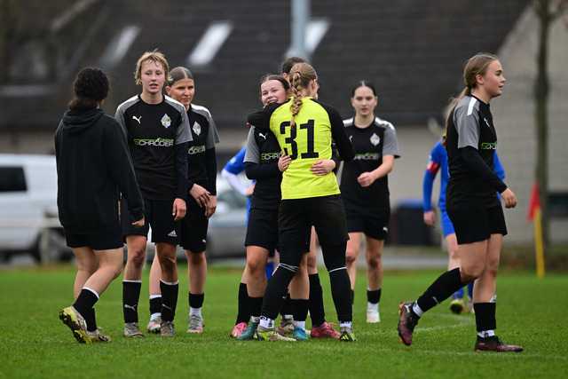 Fußball I Juniorinnen I Saison 2025-2026 I Niedersachsenpokal I Viertelfinale I JFV A-O-B-H-H - FC Rosengarten I 34632 | Der Sportfotograf. - Realisiert mit Pictrs.com