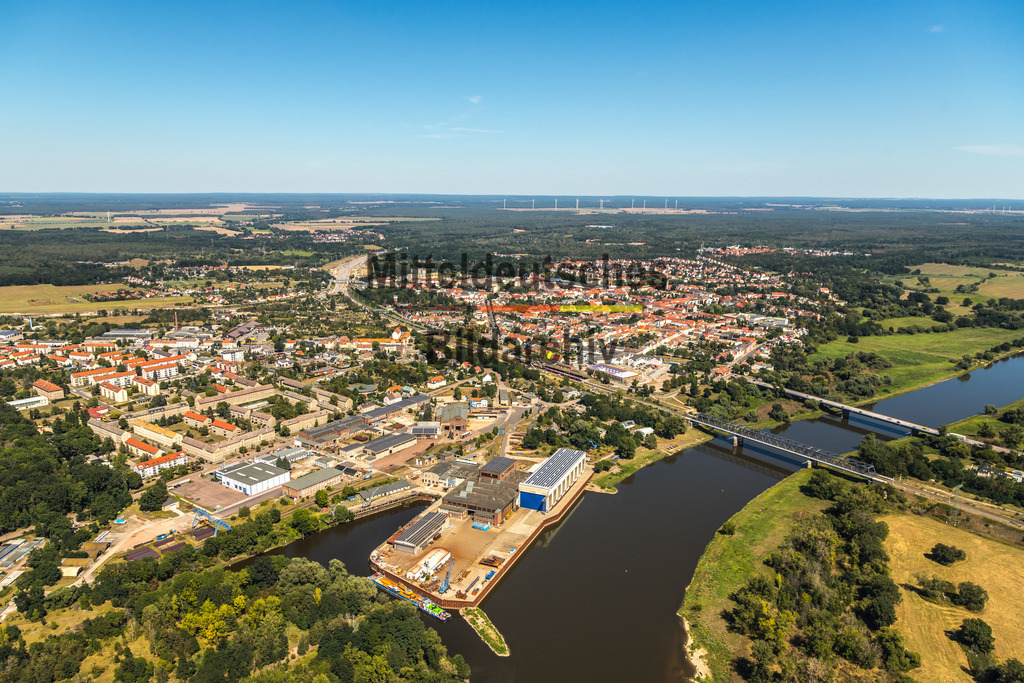 Roßlau-9156 | Elbe bei Roßlau und Werft - Realisiert mit Pictrs.com