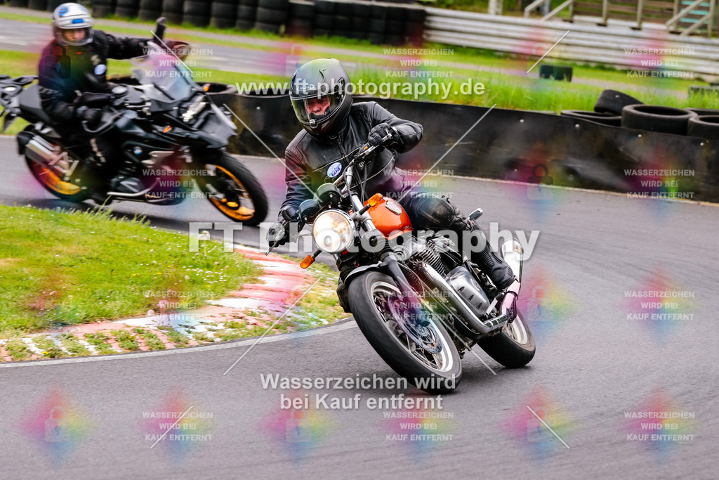 MotoTeamVBK-20437 | Hier findet Ihr Bilder von Touristenfahrten auf der Nürburgring Nordschleife oder von anderen Veranstaltungen die ich besucht habe. Viel Spass beim Durch Schauen 