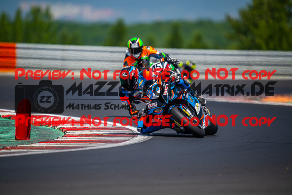 MaZZes_FotoMatrix_220626_0329 | IDM1000