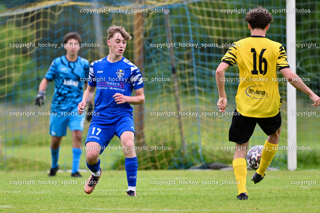 SV Wernberg vs. FC Faakersee | #17 Sandro Christopher Matschek SV Wernberg, #16 Tobias Felix Waldner FC Faakersee, SV Wernberg vs. FC Faakersee, SV Wernberg vs. FC Faakersee am 01.06.2024 in Wernberg (Sportplatz Wernberg), Austria, (Photo by Bernd Stefan)