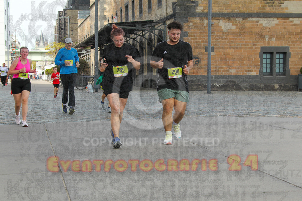 250920_1341_EV4_6467 | Sportfotografie im Rhein-Sieg Kreis, Köln, Bonn, NRW, Rheinland Pfalz, Hessen, etc. Unser Tätigkeitsfeld umfasst den Laufsport vom Volkslauf über den Marathon, Duathlon, Triathon bis zum Ultralauf wie Kölnpfad Ultra oder Schindertrail.