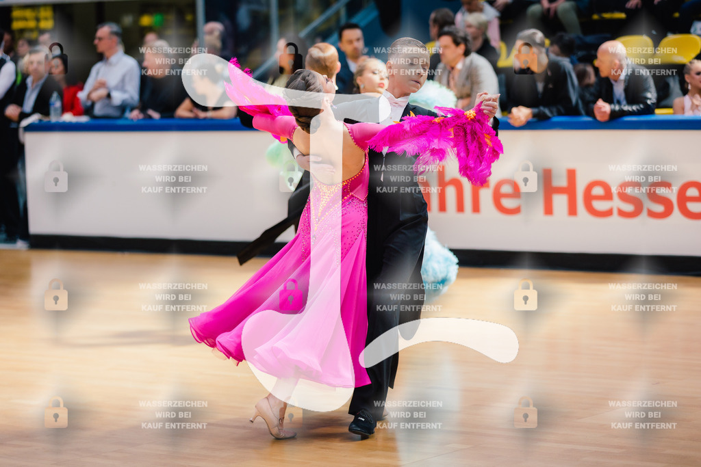 Hessen Tanzt WDSF Open Junior II Standard 10th (210) Tim Gordon _ Luisa Huber (Schwarz-Weiß-Club Pforzheim)-2025-05-17-7443 | Webshop for digital downloads and prints of dance sport, event & show photographer Julian Link - Realisiert mit Pictrs.com