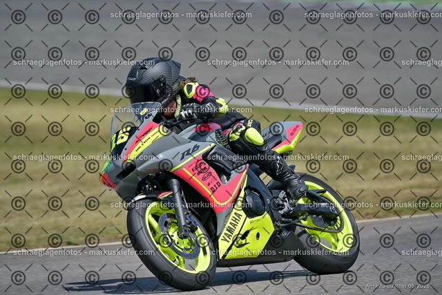26BT02-1860 | markuskiefer.com - Realisiert mit Pictrs.com
