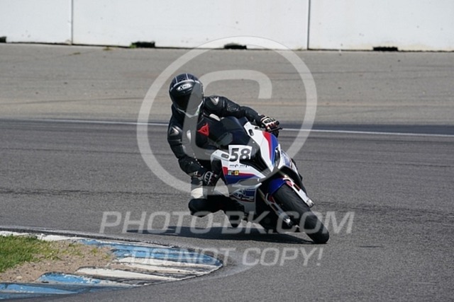 2022_05_10_PBK_32494 | Sportfotografie; SlowMotion; Video; Rennstrecke; Hafeneger; Speer; Racing; RSE; BMW; CBO; Trackday; Motorsportarena; Hockenheimring; Brno; Most; Barcelona; Valencia