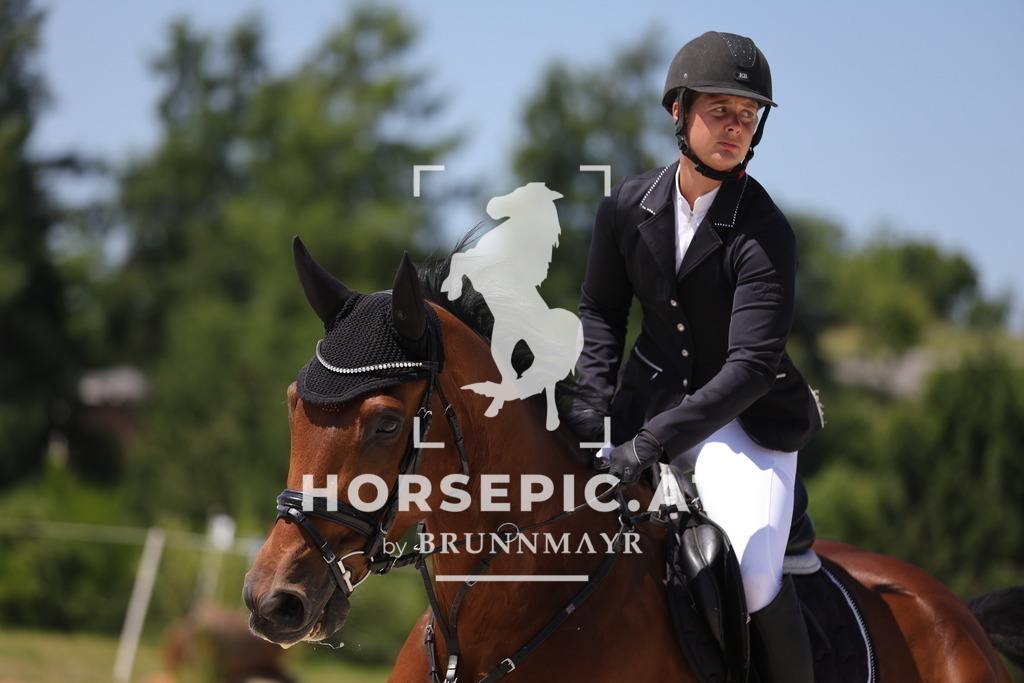 0P6A8519 | Willkommen bei Brunnmayr - Design & Fotografie – Ihrem Spezialisten für Reitturniere und Pferdeveranstaltungen in Oberösterreich, Salzburg und Bayern! Seit über 17 Jahren sind wir leidenschaftlich dabei.