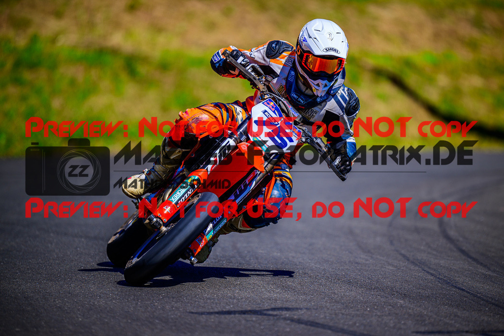 MaZZes_FotoMatrix_240816_6007705_8970 | UE40