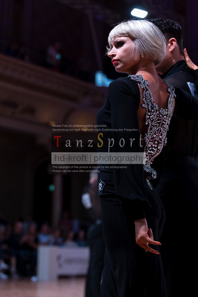 20240706_WDSF_WO_Latin_10916 | Tanzsportbilder, Standardtanz, Lateintanz, WDSF, DTV, LTVB, dancecomp, goc, hessen tanzt, blaues band der spree, walzer, tango, wiener walzer, slowfox, quickstepp, samba, rumba, cha-cha-cha, paso doble. jive, hd-kroft photography, turniertanzsport