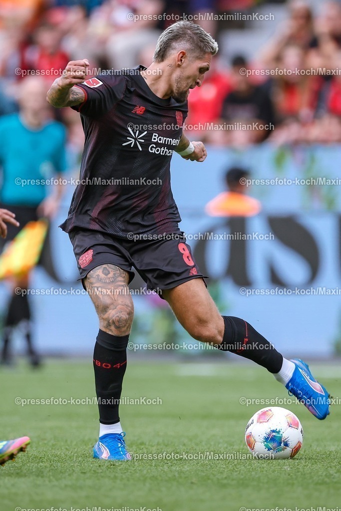 B0405082501067 | 05.08.2025, Fußball, Bayer 04 Leverkusen - Pisa Sporting Club, Testspiel, Saisoneröffnung in der BayArena, Saison 2025 2026: Robert Andrich (Bayer04 #08)  DFB regulations prohibit any use of photographs as image sequences and or quasi-video.