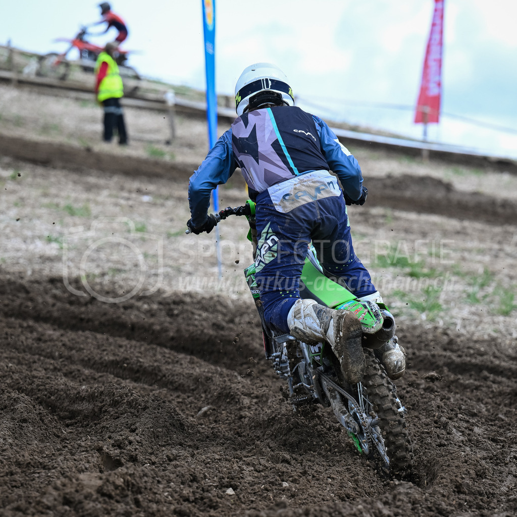 Motocross Schlatt bei Winterthur - 29. April 2023 | #694 Penasa Mario aus Triengen (CH) auf Kawasaki in der Kategorie MX2 am Motocross Schlatt bei Winterthur, 29. April 2023.
Instagram: @mx_schlatt | @mc_wila | @sam_schweiz
Bild: Sportfotografie Markus Aeschimann | www.markus-aeschimann.ch - Realisiert mit Pictrs.com