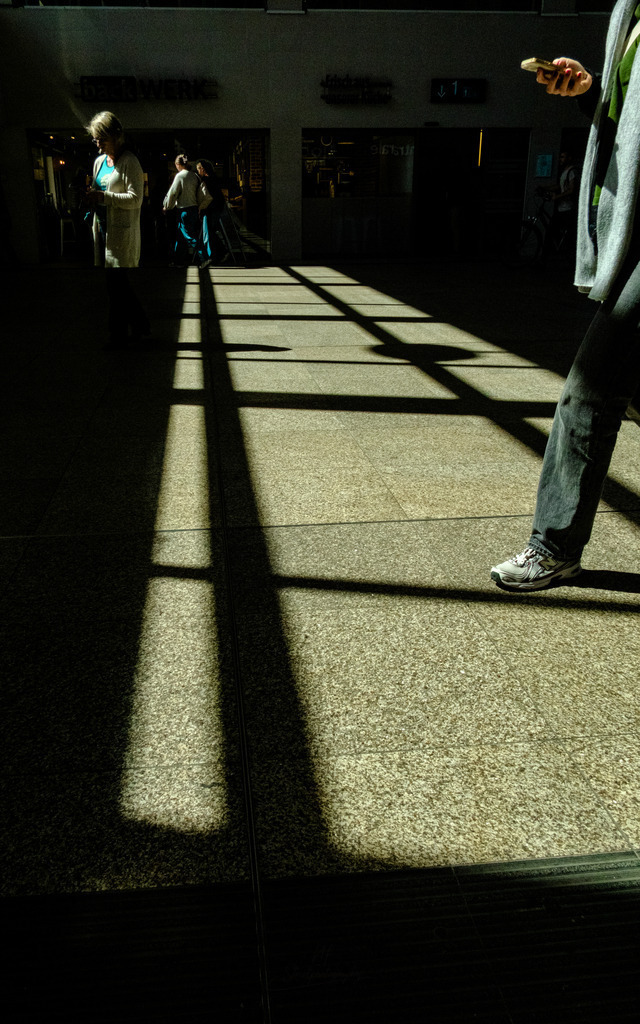 _DSF2032 (1) | ​Minimalistische Street Photography & Urban Art von Nils Friederichs. Entdecke hochwertige Fotokunst-Prints und Wandbilder aus der Region Hildesheim & Hannover. - Realisiert mit Pictrs.com