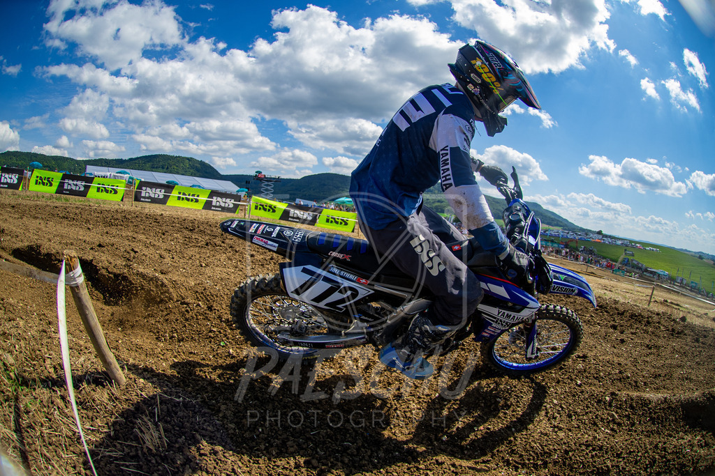 Yami (179) | Paeschuphoto Shop - Wer nicht sucht der auch nicht findet.Ob Motocrossbilder oder von einem besuchtem Spiel, Hauptsache Action. - Realisiert mit Pictrs.com