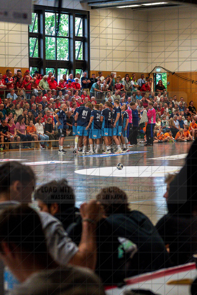 IHC 2026 - Handball-Club Hamburg vs. HØJ Elite | ; IHC 2026 - Handball-Club Hamburg vs. HØJ Elite am 07.08.26 in Sporthalle KGS, Schneverdingen - Realisiert mit Pictrs.com