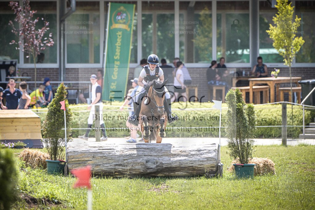 DOS_5957 | Entdecke hochwertige Reitturnierfotos von Foto Oger. Professionell, emotional und authentisch – jetzt Lieblingsmomente im Shop bestellen. - Realisiert mit Pictrs.com