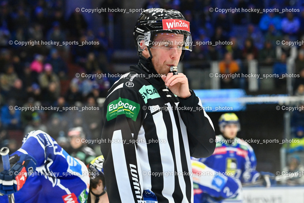 EC IDM WÄRMEPUMPEN VSV vs. HCB Südtirol Alperia | NOTHEGGER DAVID Referee, EC IDM WÄRMEPUMPEN VSV vs. HCB Südtirol Alperia, EC IDM WÄRMEPUMPEN VSV vs. HCB Südtirol Alperia am 28.12.2025 in Villach (Stadthalle Villach), Austria, (Photo by Bernd Stefan)