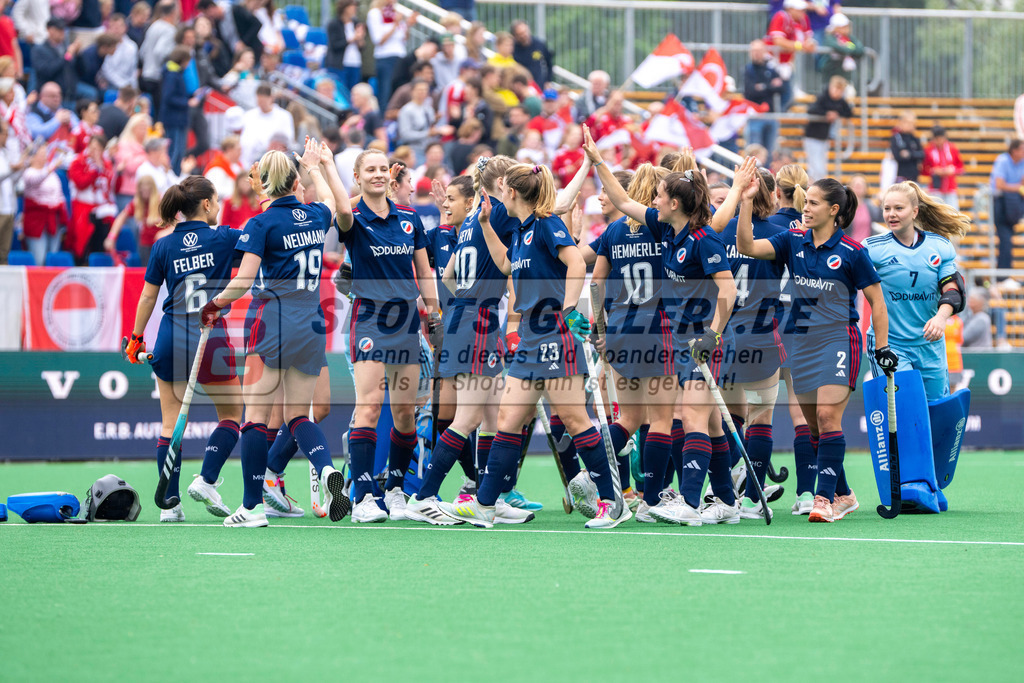 Final4_20240518-1144-0025 | Bonn, Deutschland, 18.05.2024:  in Aktion waehrend des Spiels der Deutsche Feldhockey-Meisterschaften 2024 zwischen Final 4 Damen Rot Weiss Köln - Mannheimer HC im Bonner THV am 18.05.2024 in Bonn, Deutschland. (Foto von Stephan Fehrmann)

Bonn, Germany, 18.05.2024:  in action during the game of Deutsche Feldhockey-Meisterschaften 2024 between Final 4 Damen Rot Weiss Köln - Mannheimer HC in Bonner THV at 18.05.2024 in Bonn, Deutschland. (Foto from Stephan Fehrmann)