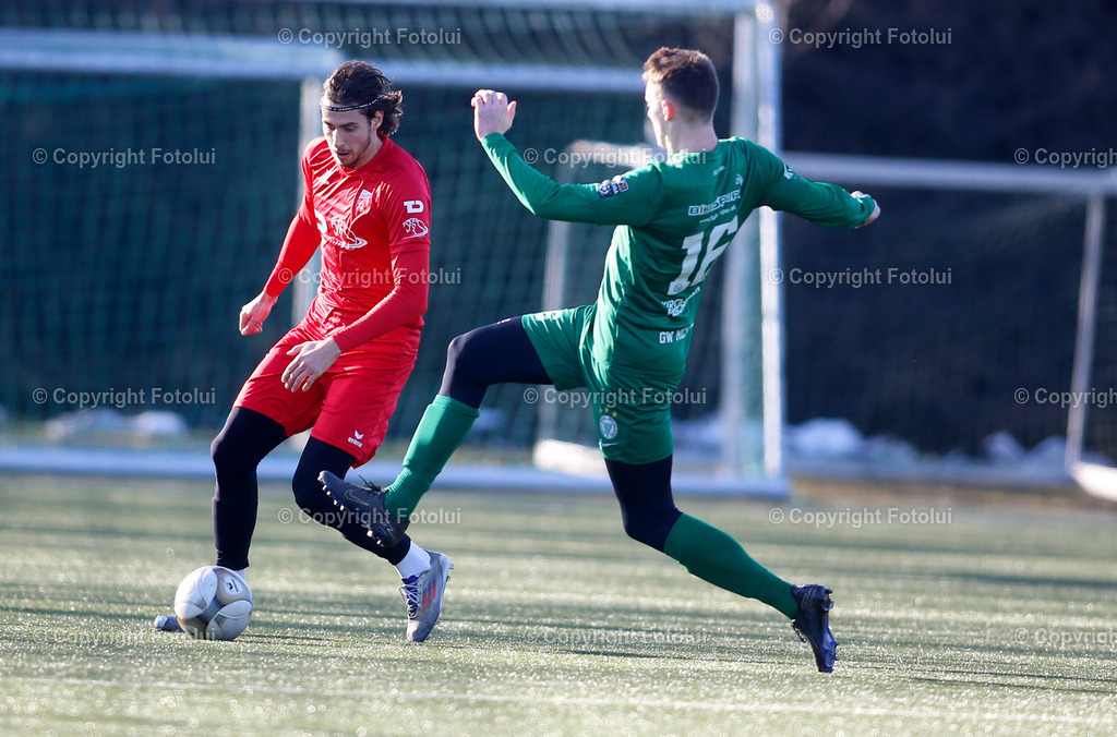 A_LUI_01022025_00014 | SPORT FUSSBALL TESTSPIEL ASKOE OEDT -SV HAIDLMAIR GRUEN WEISS MICHELDORF 01.02.2025 IM BILD : GASPER KORITNIK  (OEDT) UND   ANDREAS HELMBERGER (MICHELDORF) FOTO:FOTOLUI