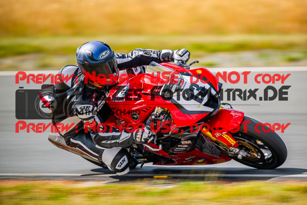 MaZZes_Fotomatrix_20230722_6007705_7881 | PRO SUPERSTOCK