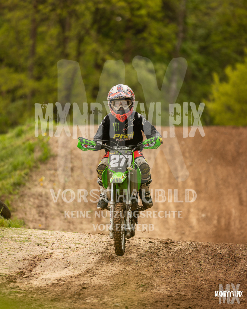 866A5451 | mxndyyvipix