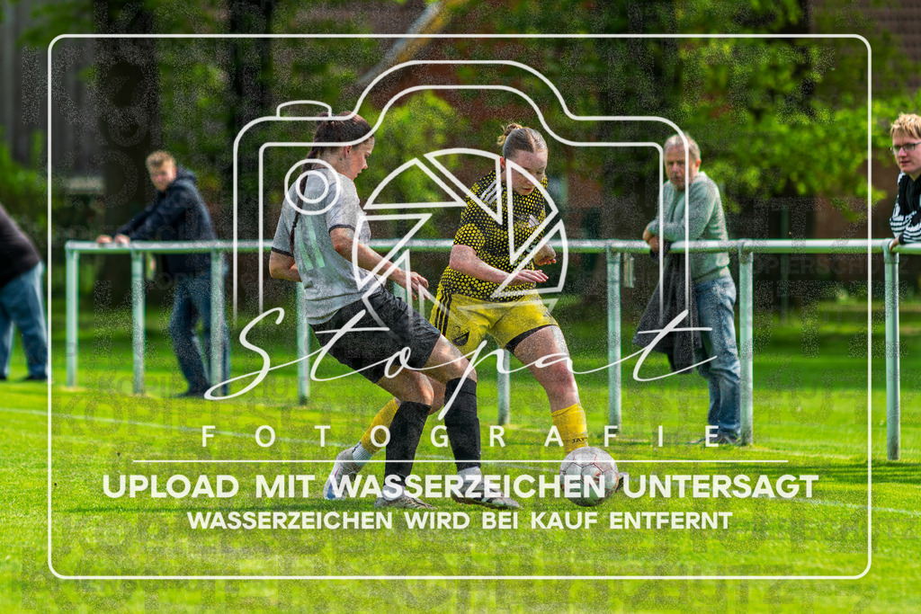 Kreisliga Damen HK/CE - SG Fulde vs. SG Nordheide | Ayleen Griffin (SG Nordheide#11), Enna Marie Klanke (SG Fulde#6); Kreisliga Damen HK/CE - SG Fulde vs. SG Nordheide am 10.05.26 in Fulder Zentralstadion, Fulde - Realisiert mit Pictrs.com