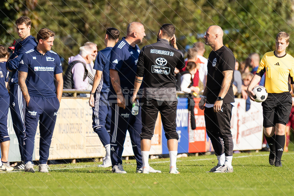 20250928_Picselweb-Fotografie_1R3_1984 | Spielszenen aus dem Spiel VfL Güldenstern Stade - Rotenburger SV. Ergebnis 0:3 - Realisiert mit Pictrs.com