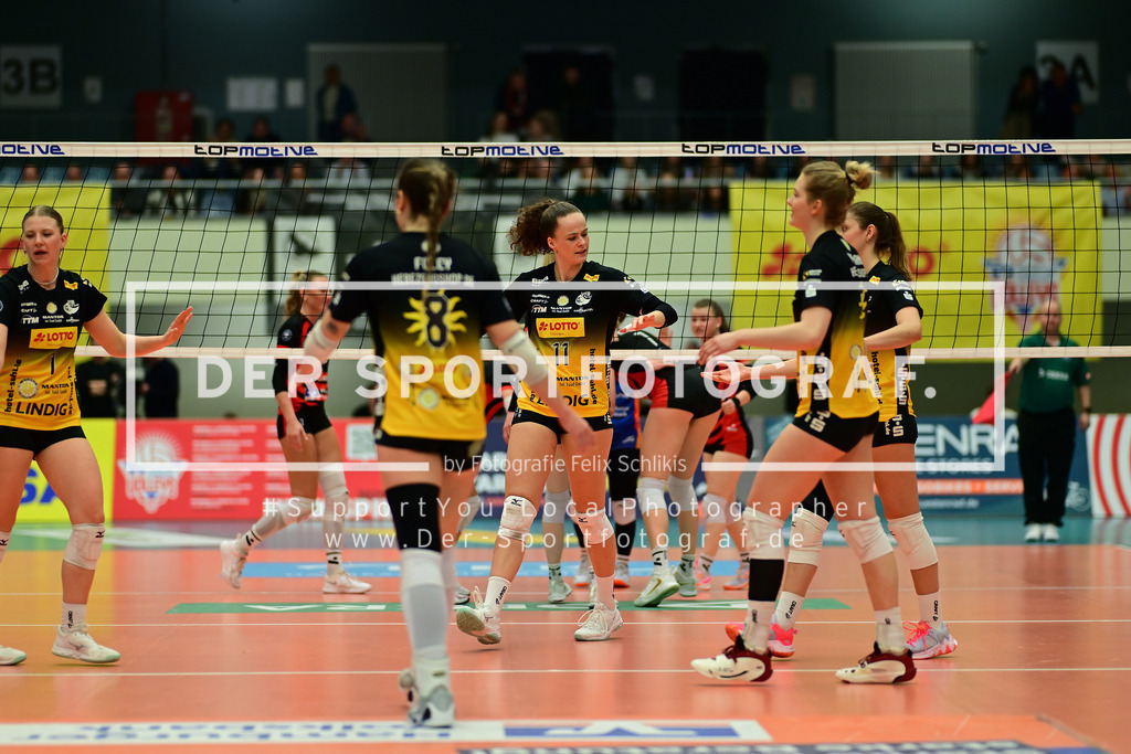 Volleyball I Frauen I Saison 2025-2026 I Bundesliga I Hauptrunde I ETV Hamburger Volksbank Volleys - VfB 91 Suhl I 112753 | Der Sportfotograf. - Realized with Pictrs.com