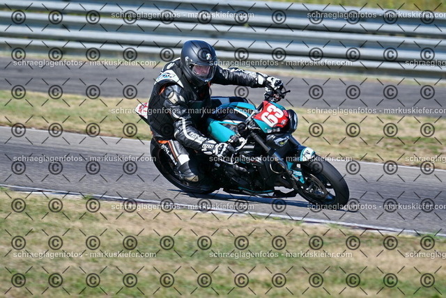 26bt04-0054 | markuskiefer.com - Realisiert mit Pictrs.com