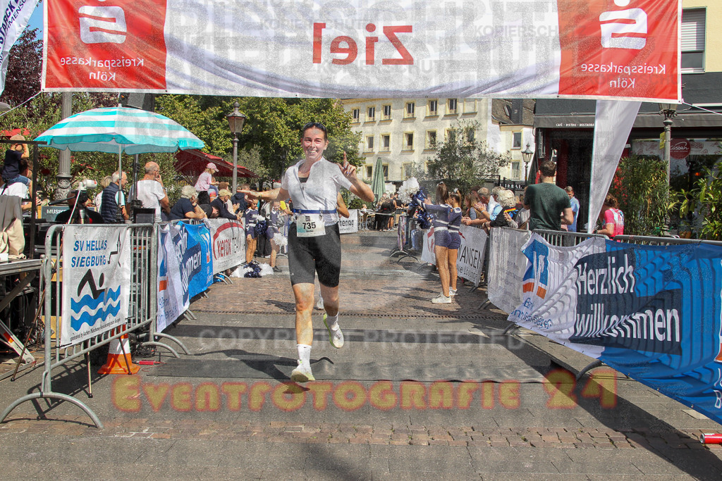 250824_1500_EV4_2520 | Sportfotografie im Rhein-Sieg Kreis, Köln, Bonn, NRW, Rheinland Pfalz, Hessen, etc. Unser Tätigkeitsfeld umfasst den Laufsport vom Volkslauf über den Marathon, Duathlon, Triathon bis zum Ultralauf wie Kölnpfad Ultra oder Schindertrail.