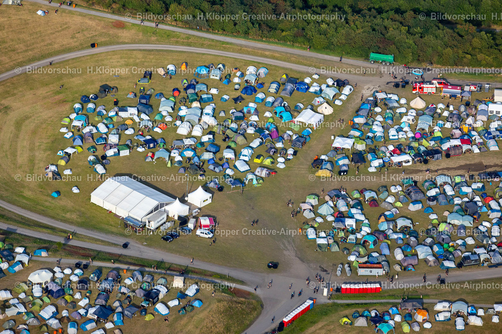 Luftbild Neukirchen-Vluyn-5415 | Musik- Konzert " Dong Open Air " auf der Freilichtbühne in Neukirchen-Vluyn im Bundesland Nordrhein-Westfalen, Deutschland - Realisiert mit Pictrs.com