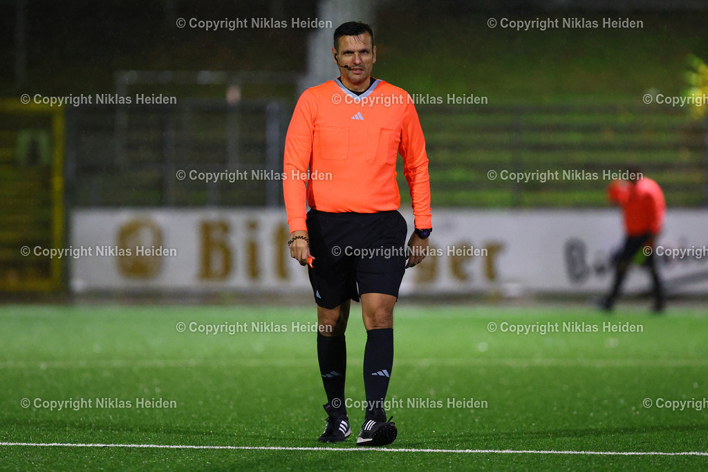 NH_SCVictoriaHamburg_Teutonia05_OberligaHamburg_14112025 | Thomas Bauer (Schiedsrichter)Fußball I Herren I Gamesright Oberliga Hamburg I Saison 2025-2026  I 17. Spieltag I SC Victoria Hamburg - Teutonia 05 I 14.11.2025 I Stadion Hoheluft