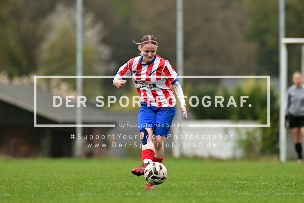 Fußball I Frauen I Saison 2025-2026 I Kreisliga I 13. Spieltag I FC Rosengarten - SV Ahlerstedt-Ottendorf IV I 168132 | Der Sportfotograf. - Realisiert mit Pictrs.com