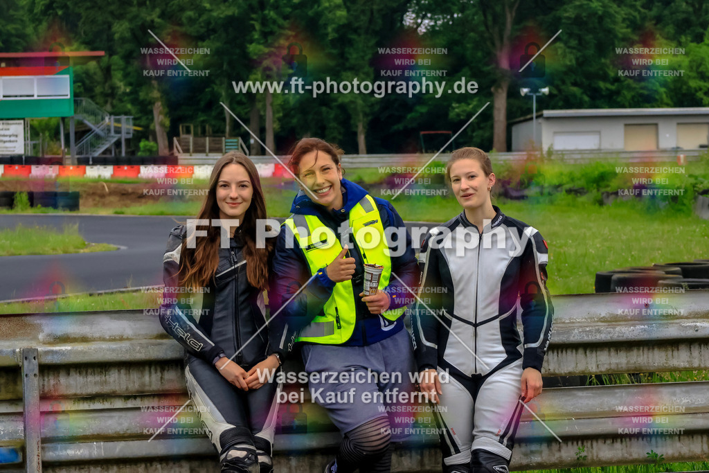 VBK-6134 | Hier findet Ihr Bilder von Touristenfahrten auf der Nürburgring Nordschleife oder von anderen Veranstaltungen die ich besucht habe. Viel Spass beim Durch Schauen 
