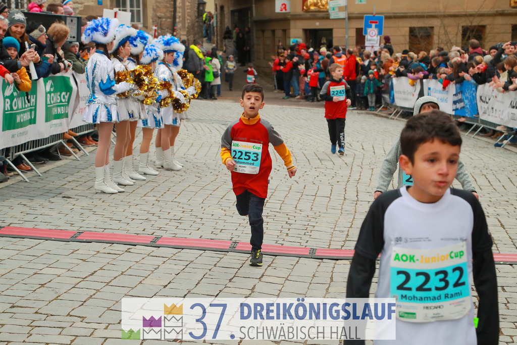 AOK JuniorCup 400m | 3Koenigslauf 2023 - Realisiert mit Pictrs.com