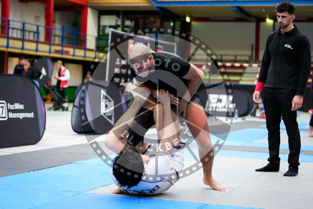 20250920PBB7169 | Athletes compete during the AJP Tour Hamburg International Jiu-Jitsu Championship, on September 20, 2025 in Hamburg, Germany. © Chiara Dazi / photoblackbelt