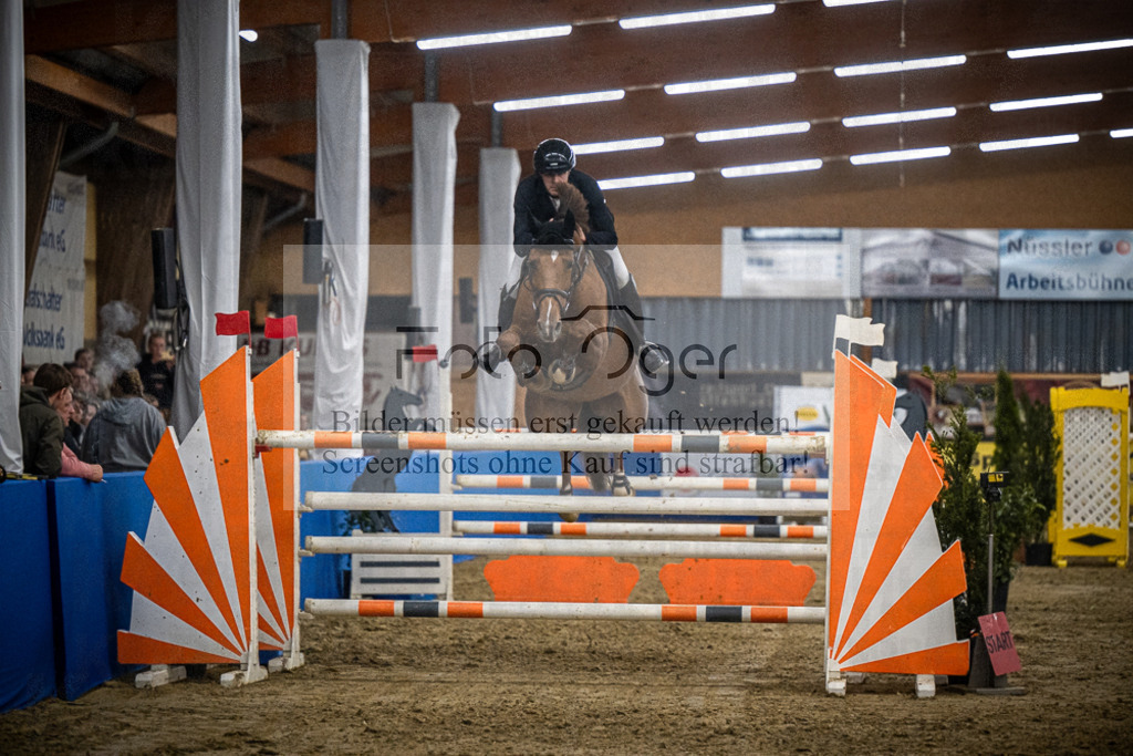 DOS_1711 | Entdecke hochwertige Reitturnierfotos von Foto Oger. Professionell, emotional und authentisch – jetzt Lieblingsmomente im Shop bestellen.Deutschlandweite Turnierfotografie. - Realisiert mit Pictrs.com