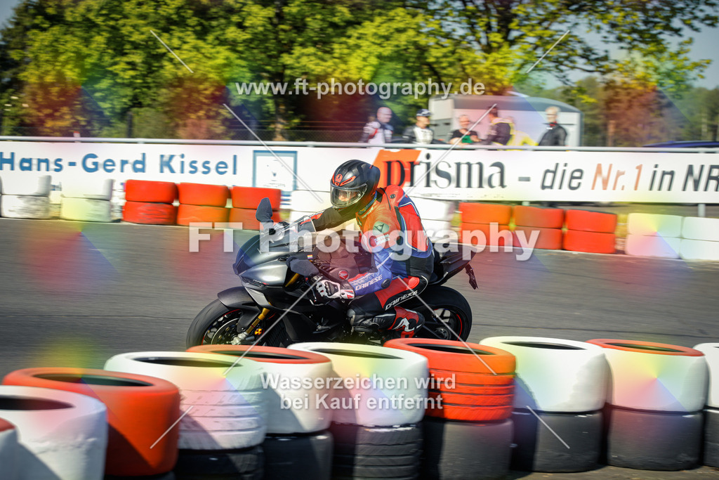 OBK_Mai_Justin_Uwe-10188 | Hier findet Ihr Bilder von Touristenfahrten auf der Nürburgring Nordschleife oder von anderen Veranstaltungen die ich besucht habe. Viel Spass beim Durch Schauen 