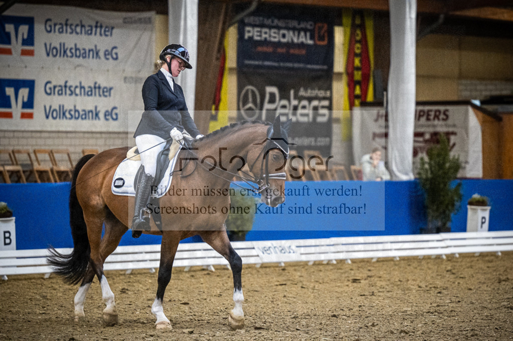 DOS_1068 | Entdecke hochwertige Reitturnierfotos von Foto Oger. Professionell, emotional und authentisch – jetzt Lieblingsmomente im Shop bestellen.Deutschlandweite Turnierfotografie. - Realisiert mit Pictrs.com