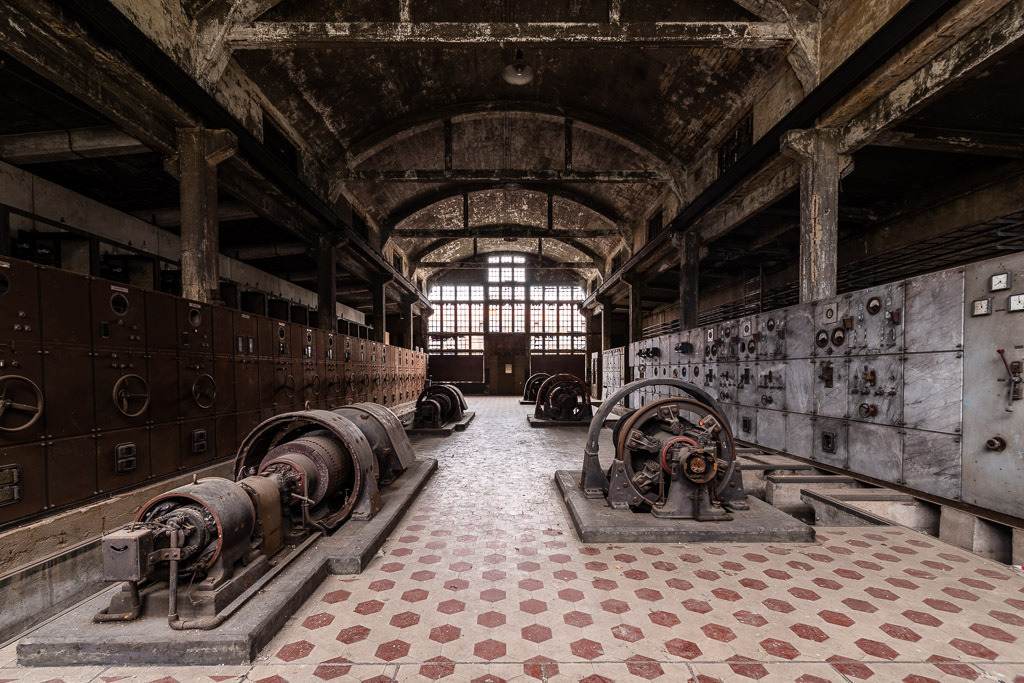 Baby Works | Carismarkus, Fotografie, Lost Places, Urbex, Stilvoll, Akt, Nude, Fine Arts, Adventure, Beauty in decay - Realisiert mit Pictrs.com