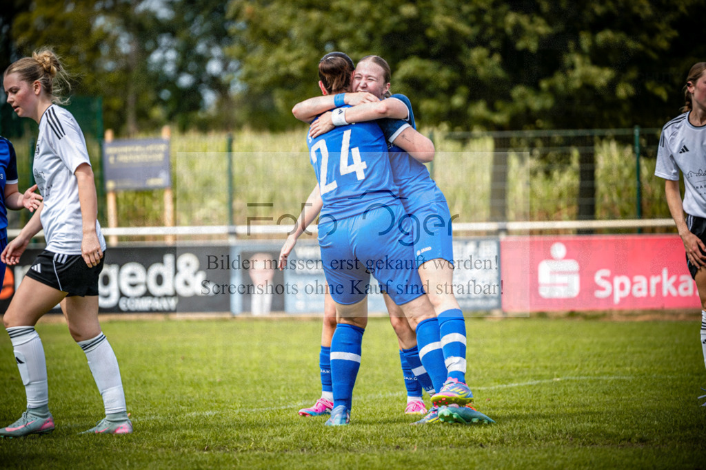 SG Bohmte/Ostercappeln/Schwagstorf - SV Harderberg - Frauen Bezirkpokal | Frauen Bezirkpokal · 1. Damen - 1. Damen · Sportplatz - Realisiert mit Pictrs.com