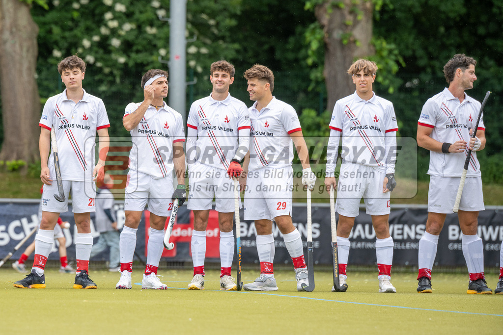 SFE_20250524_0019 | Köln, Deutschland, 24.05.2025:  Hockey 1. Bundesliga Herren Rot-Weiss Köln - Mannheimer THC im KTHC Stadion Rot-Weiss Köln Tennis and Hockey Club am 24.05.2025 in Köln, Deutschland. (Foto von Stephan Fehrmann)Köln, Germany, 24.05.2025: Hockey 1. Bundesliga Herren Rot-Weiss Köln - Mannheimer THC in KTHC Stadion Rot-Weiss Köln Tennis and Hockey Club at 24.05.2025 in Köln, Deutschland. (Foto from Stephan Fehrmann)