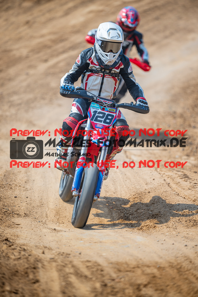 MaZZes-Fotomatrix-20260816-615349 | ROOKIES