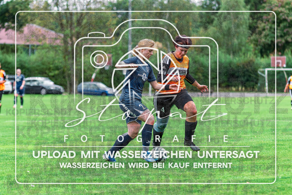 SFBSGF-1015 | Karina Böger (SF Bispingen #02) beim Damen Kreisliga HK/CE Spiel zwischen Sportfreunde Bispingen und SG Fulde im Sportplatz Steinbeck/Luhe, Bispingen (Simon Paul Stopat) - Realisiert mit Pictrs.com