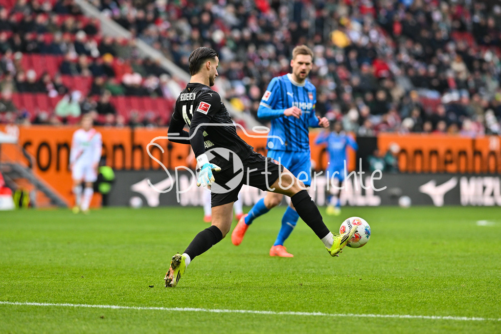 FC Augsburg - 1. FC Heidenheim | AUGSBURG, GERMANY - 15. FEBRUARY: am BAll Diant RAMAJ (1. FC Heidenheim 41) während dem Bundesligamatch zwischen dem FC Augsburg und dem 1. FC Heidenheim am 22. Spieltag in der WWK-Arena / DFL REGULATIONS PROHIBIT ANY USE OF PHOTOGRAPHS AS IMAGE SEQUENCES AND/OR QUASI-VIDEO