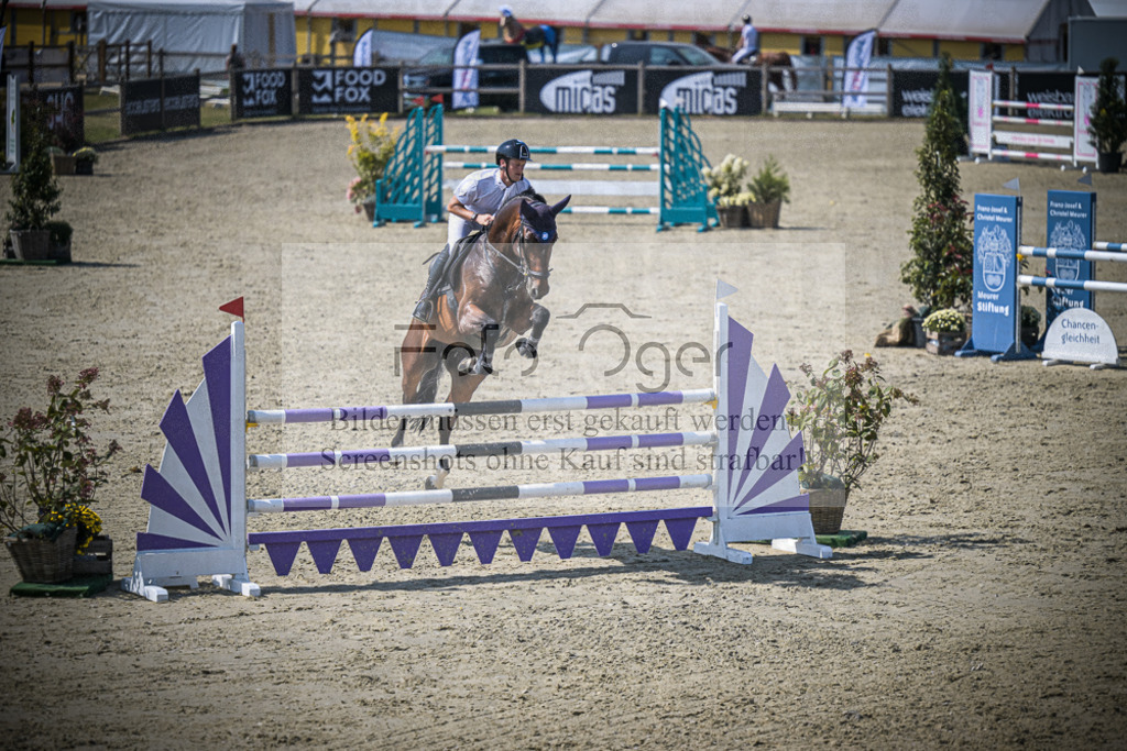 DOS_1359 | Entdecke hochwertige Reitturnierfotos von Foto Oger. Professionell, emotional und authentisch – jetzt Lieblingsmomente im Shop bestellen.Deutschlandweite Turnierfotografie. - Realisiert mit Pictrs.com
