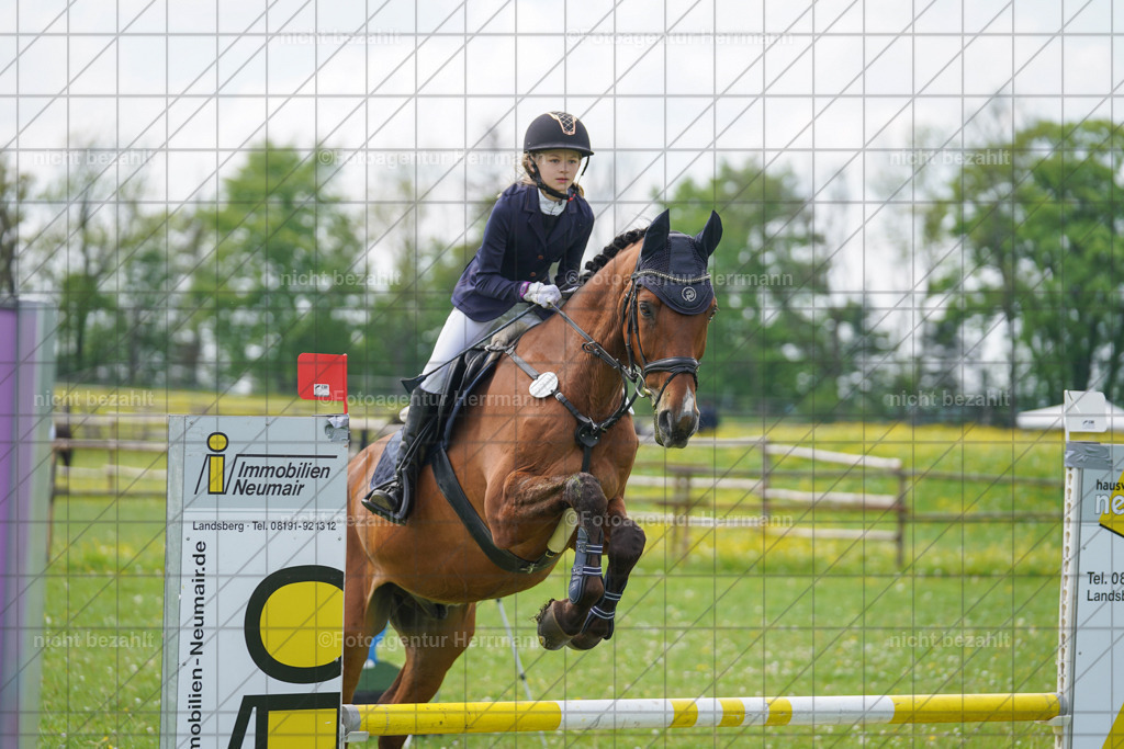 20240509-FAH02799 | Turnierbilder der Turnierfotografen Bayern, Pferdesport Fotografie, Reitsportbilder, Turnier Landberg am Lech, Turnierbilder bayern, Fotoagentur Herrmann