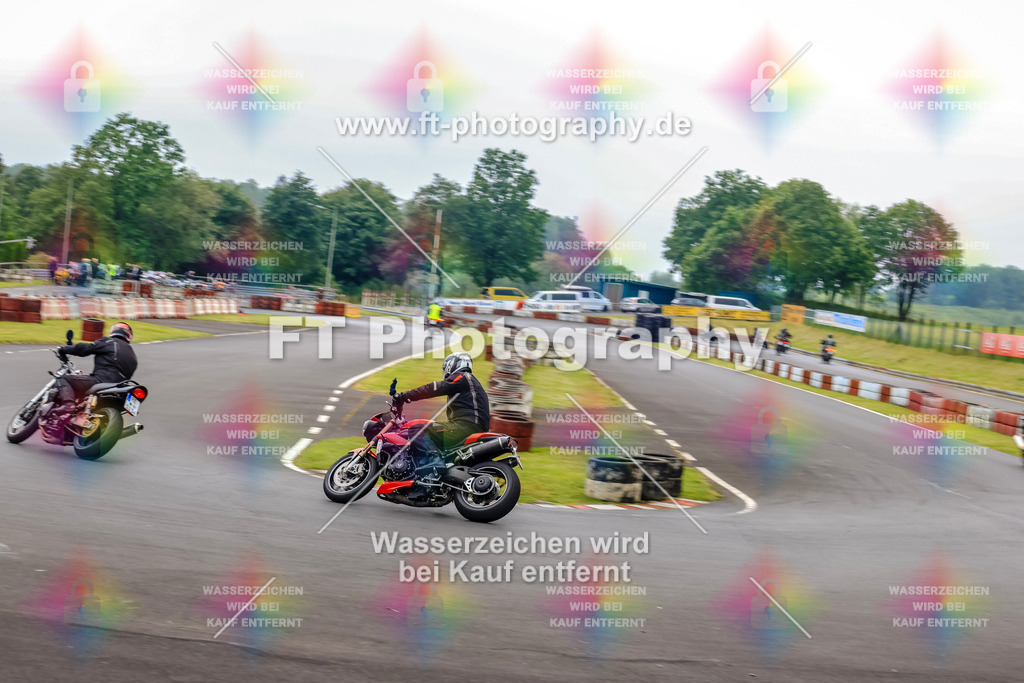 OBK-5621 | Hier findet Ihr Bilder von Touristenfahrten auf der Nürburgring Nordschleife oder von anderen Veranstaltungen die ich besucht habe. Viel Spass beim Durch Schauen 